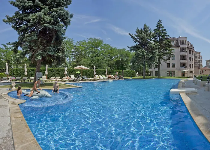 Purple Star 3* St Constantin et Helena