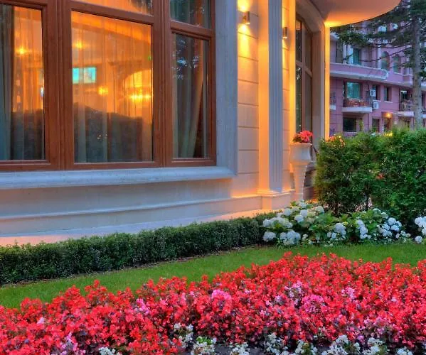 Purple Star St Constantin et Helena